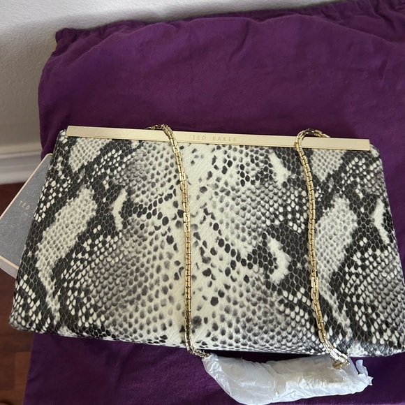 NWT Ted Baker Exotic Snake Embossed/ Powder Blue Leather Clutch Handbag - Picture 5 of 16